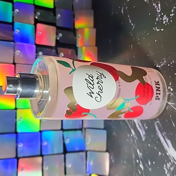 1 Victoria's Secret Pink WILD CHERRY Body Mist Spray Fragrance NEW 8.4 FLOZ - Picture 5 of 5